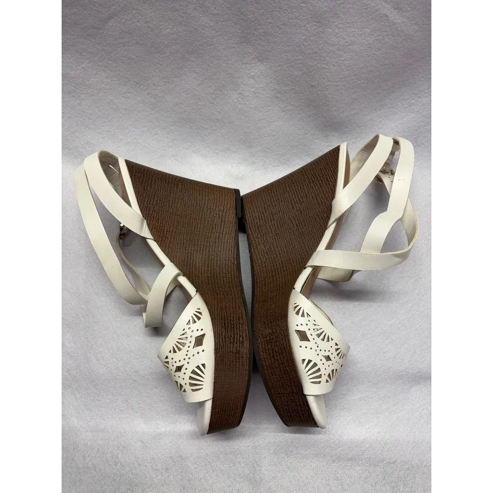 Indigo Rd‎ Womens White Laser Cut Wedge Sandals Platform Ankle Strap Size 10M